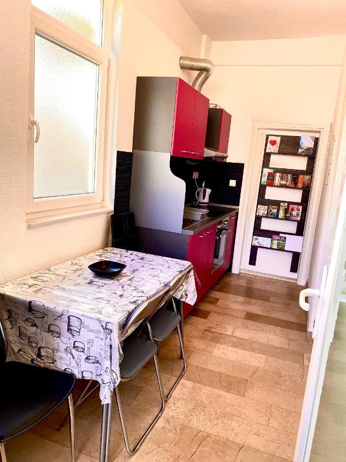 Apartment Carevic Baška Voda Eksteriør bilde